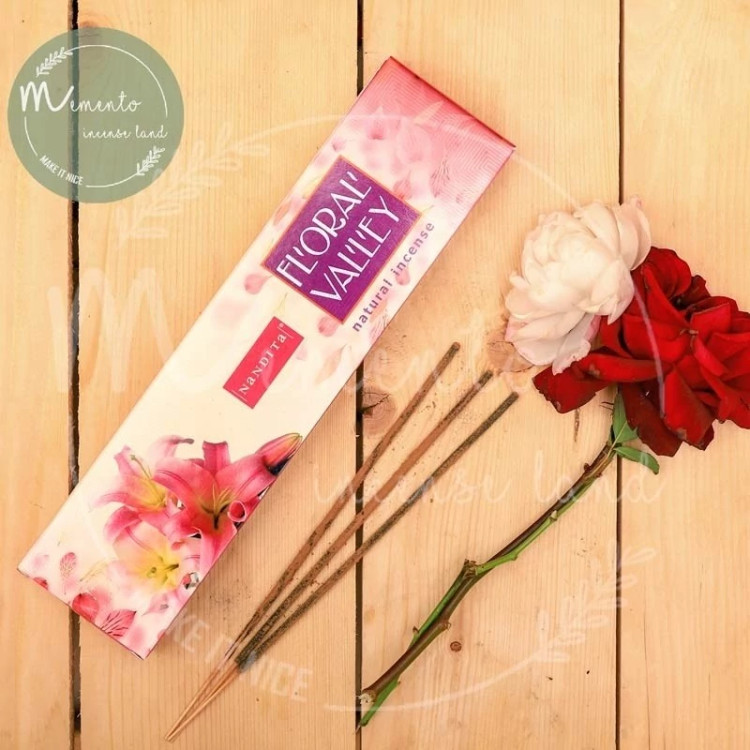 عود دستساز فلورال ولی(Floral Valley ) برند ناندیتا