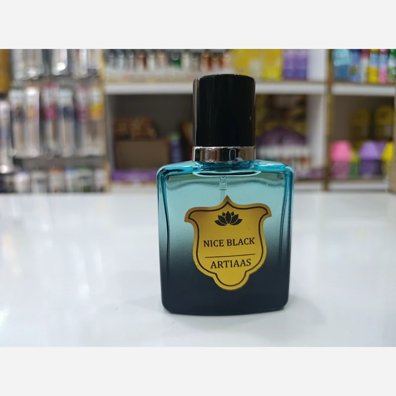ادکلن 30 میل کتابی برند آرتیاس(Artiaas) رایحه نایس بلک(Nice Black)