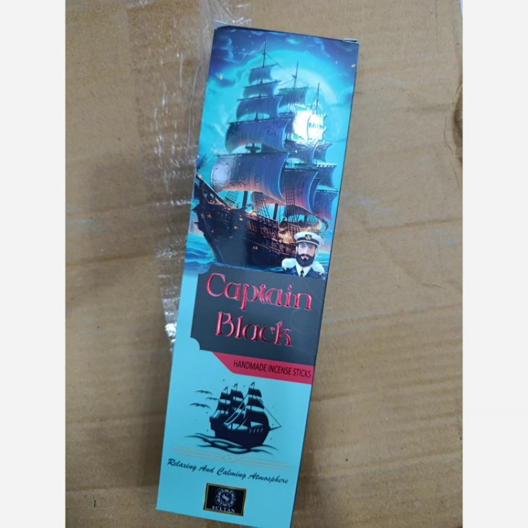عود دستساز کاپتان بلک( Captain Black )